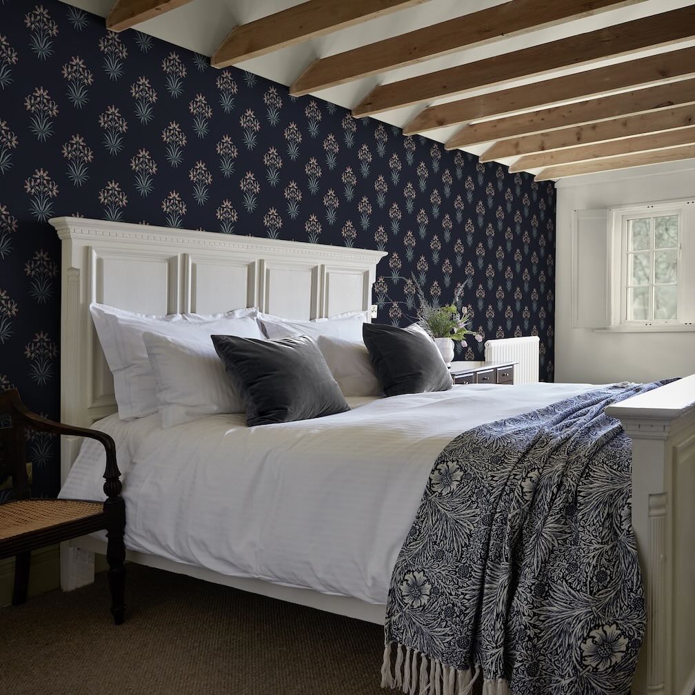 William Morris Hyacinth Flower Midnight Wallpaper