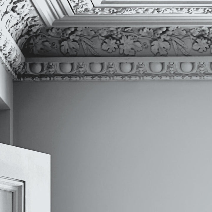 - Laura Ashley Matt Emulsion Paint - Slate White - 2.5L - 113682 - Decor Warehouse