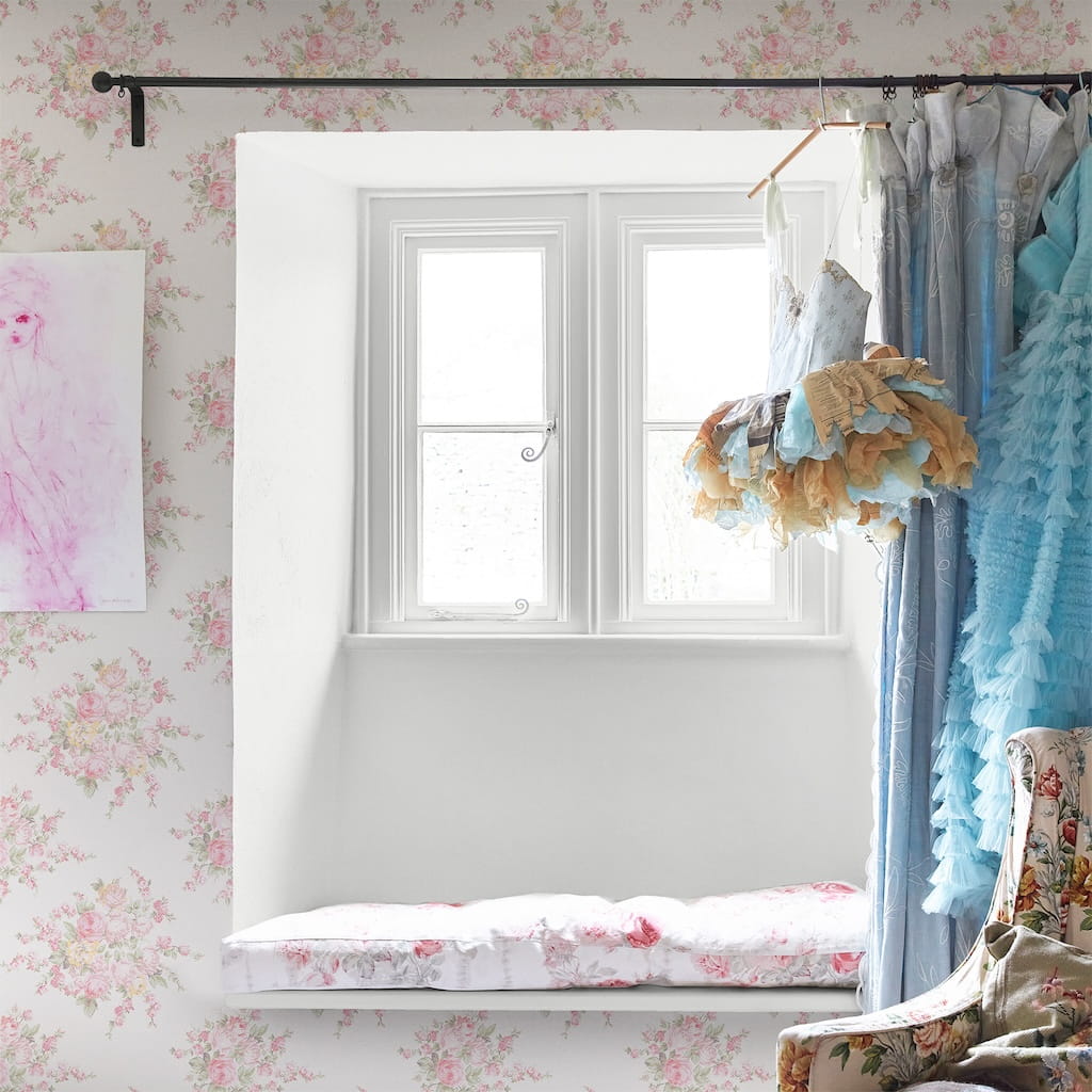 - Shabby Chic by Rachel Ashwell Rose Blossom Pink Multi wallpaper - 125135 - Decor Warehouse