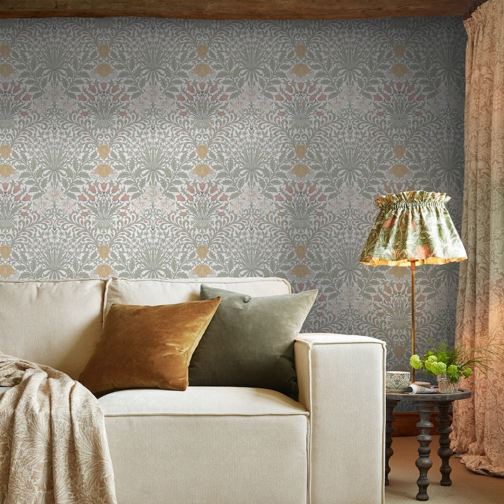 William Morris Garden Soft Sage Wallpaper - 140497