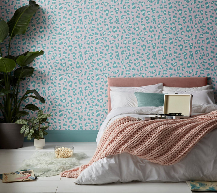 - Envy Big Cat Bubblegum Wallpaper - 118725 - Decor Warehouse